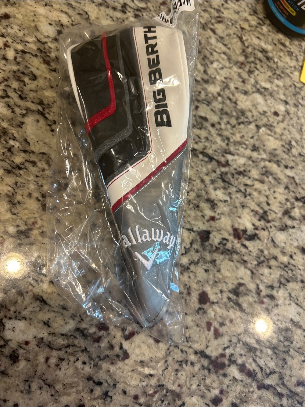 Callaway 2023 Big Bertha Fairway Wood Head cover in White, Gray & Red.